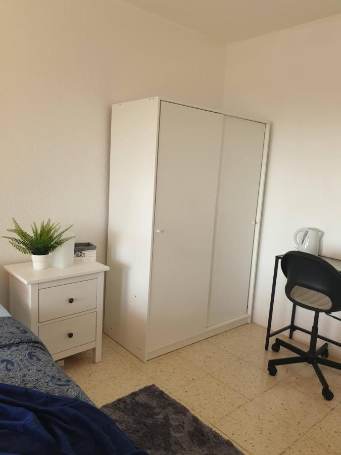 Preciosas Habitaciones En La Casa De May อาโรนา ภายนอก รูปภาพ